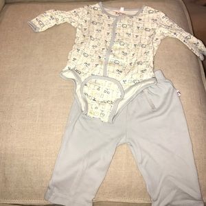 E=MC 2 magnetic onesie and pant set!