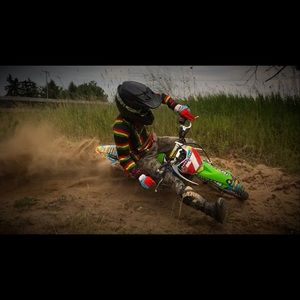 Meet your Posher, Max