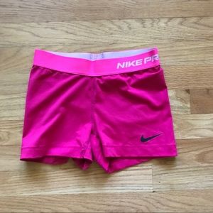 Used NikePro Shorts size S