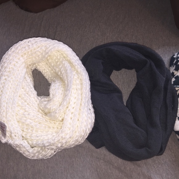 Scarves - Picture 1 of 3