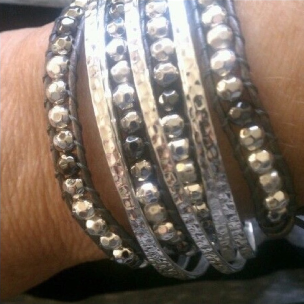 Leather rope separately!