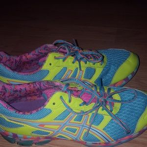 Womans asics running shoes price lowered :)