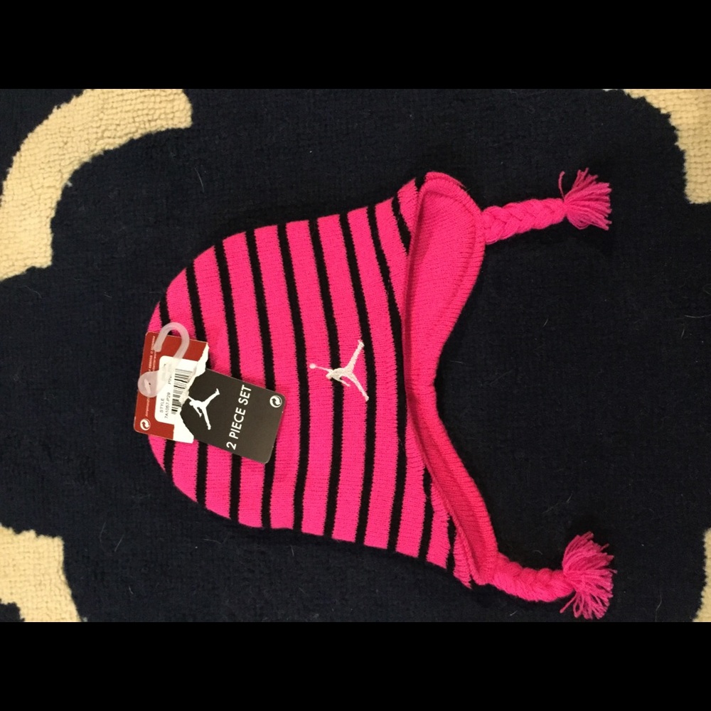 Jordan kid hat and gloves