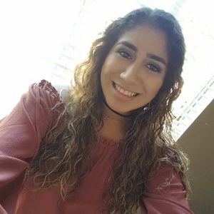 Meet your Posher, Maricela