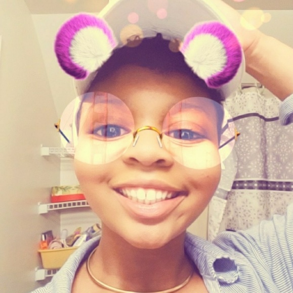 Meet your Posher, Annalise - Picture 1 of 1