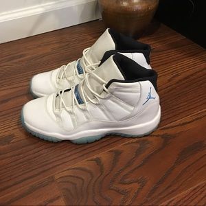 Michael Jordan kids size 7 high top all white 11's