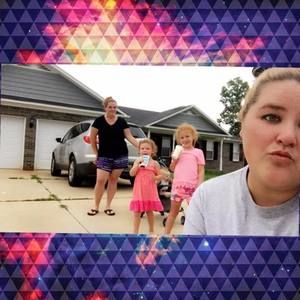 Meet your Posher, Alexis