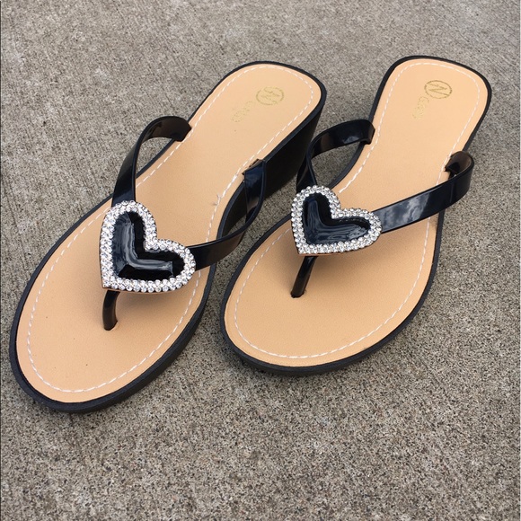 Shoes - Women Intelligent Heart Wedge Thong