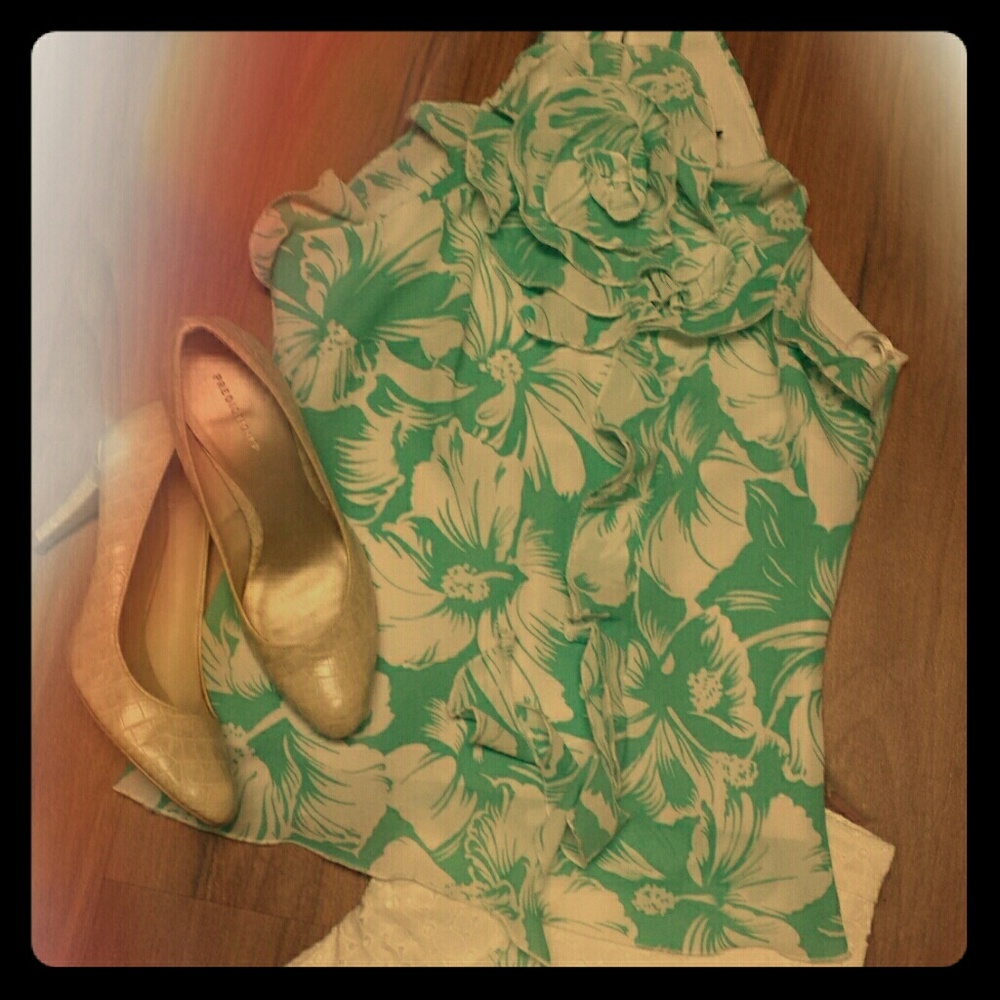 Tropical Hawaiian summer floral flower blouse top