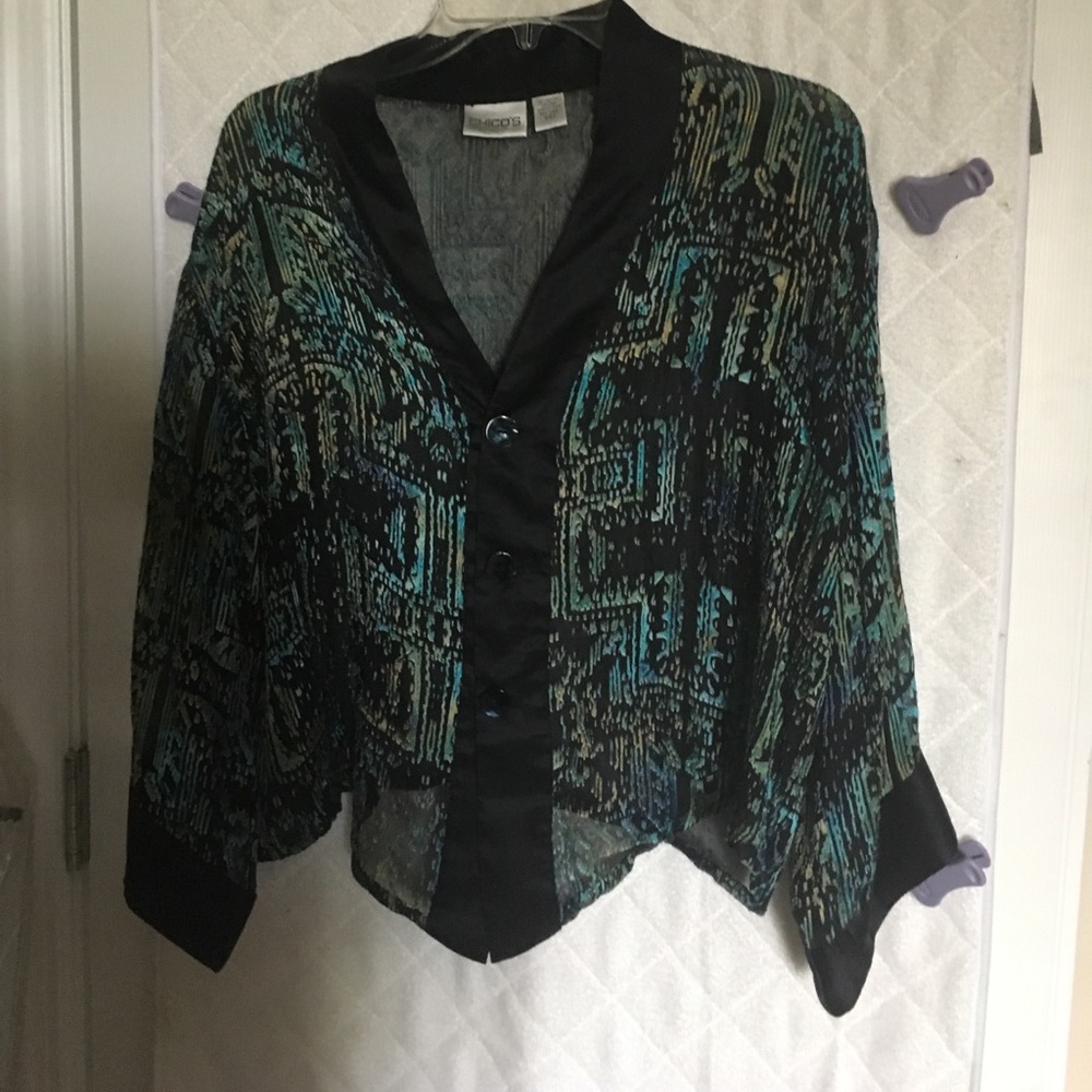 Chicos cape style top, size 0.