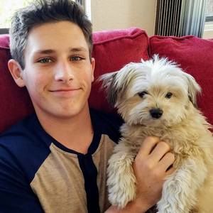 Meet your Posher, Evan