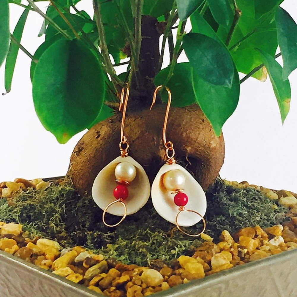 Shell and Pearl Drop  Earrings