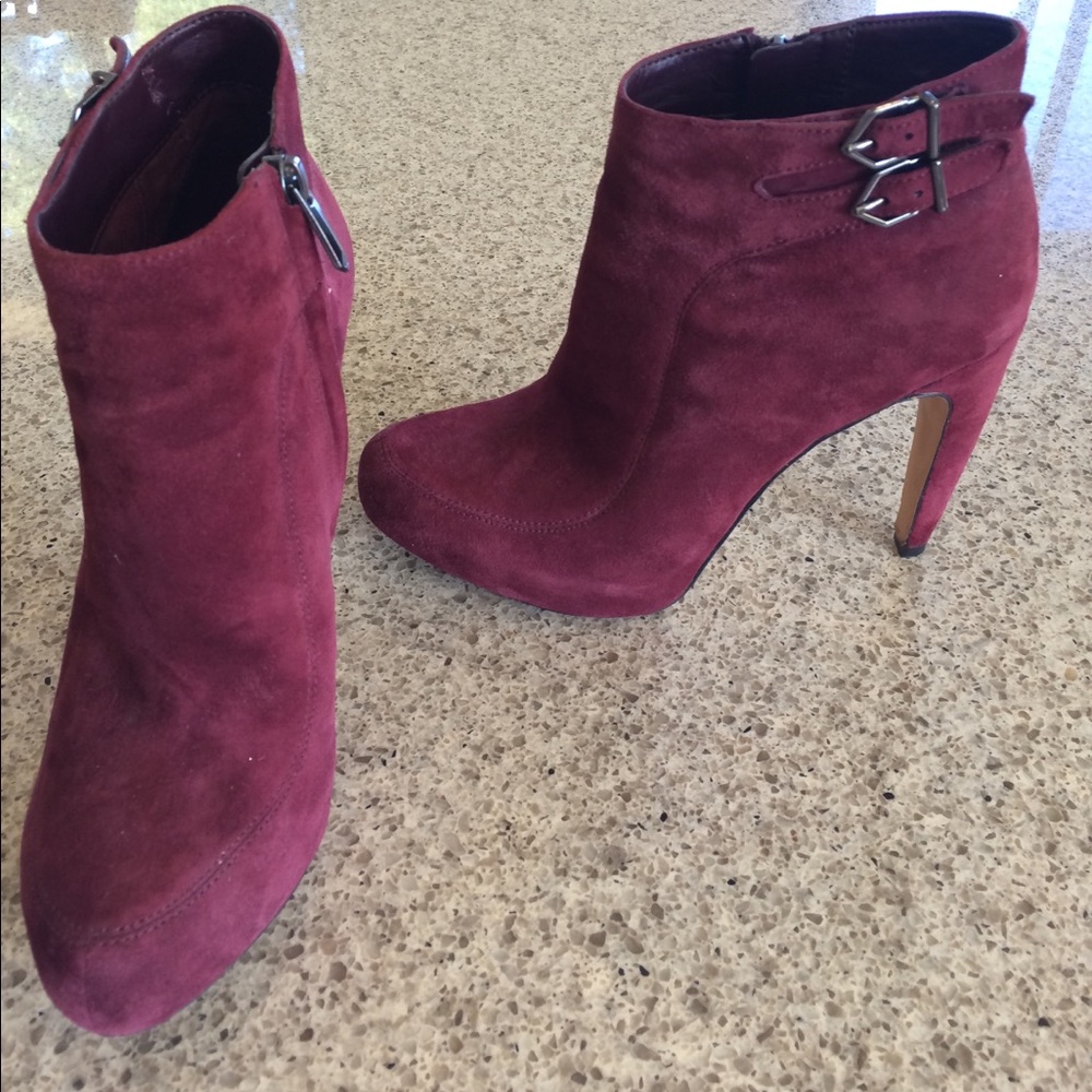 Beautiful Maroon booties!