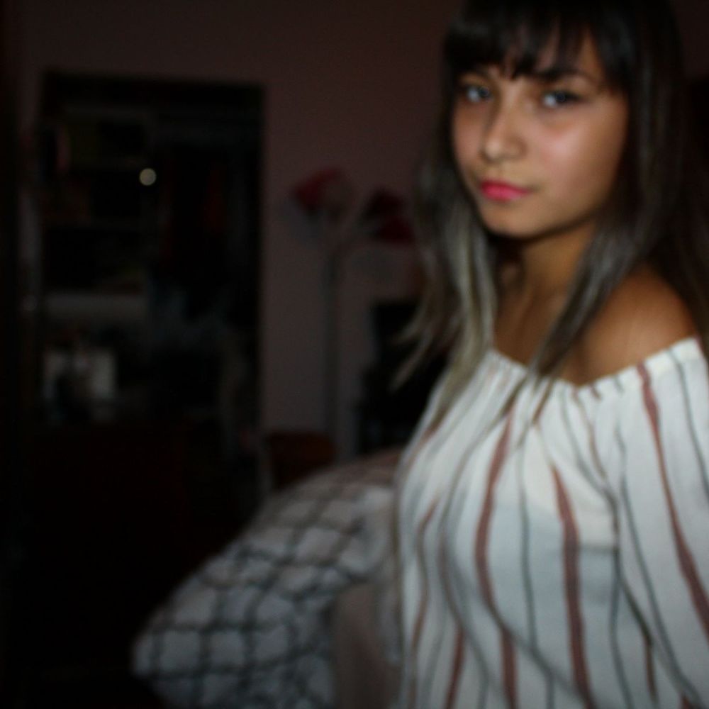 Meet your Posher, Ana