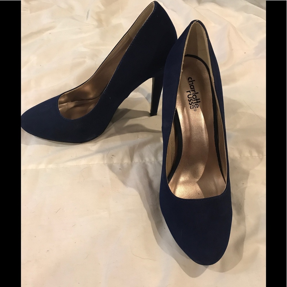 Navy heels