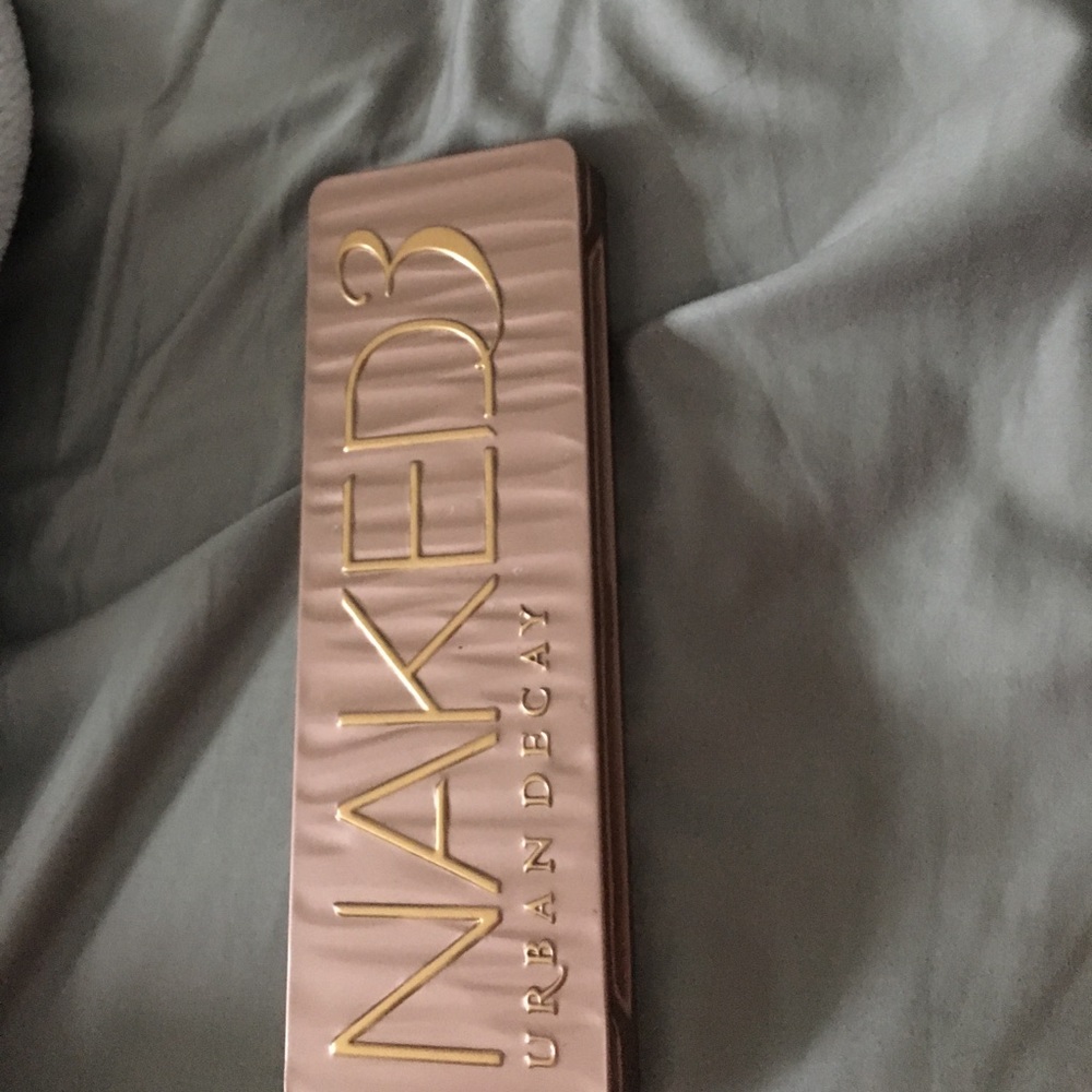 Urban decay naked 3