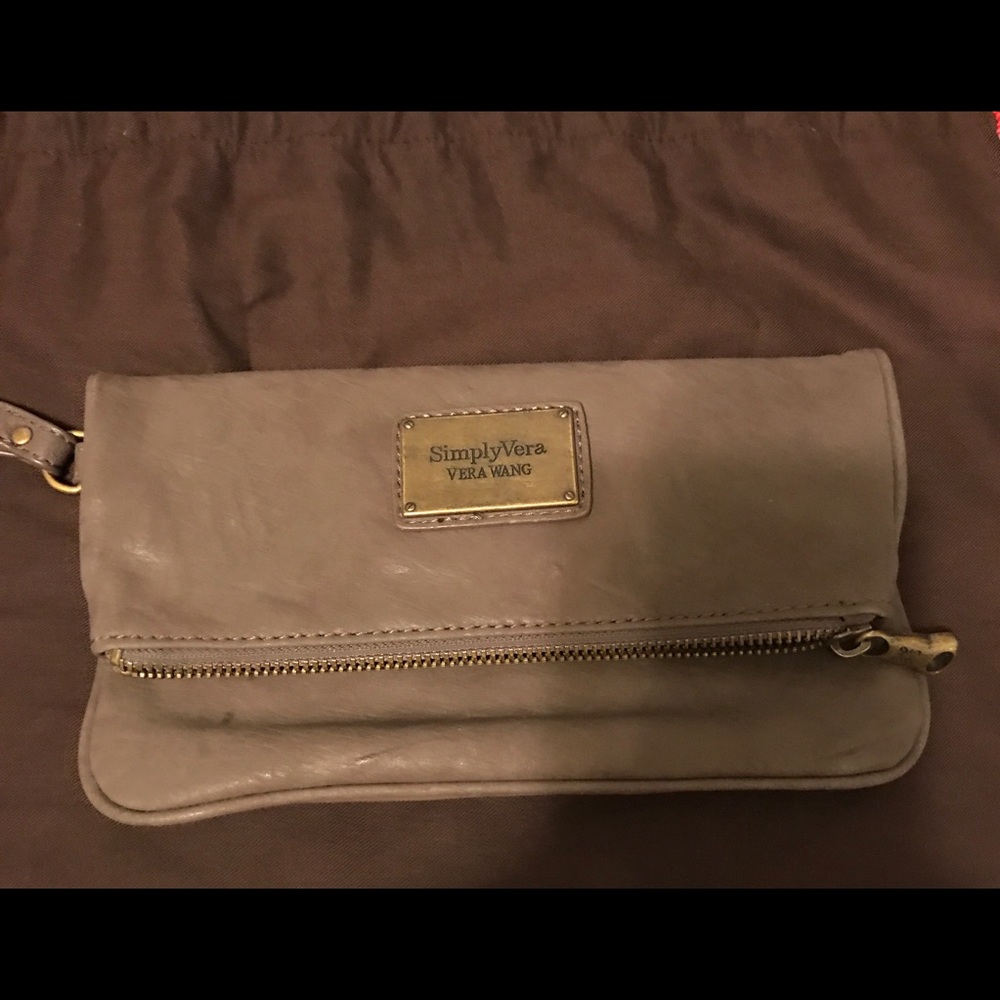 Vera Wang wristlet