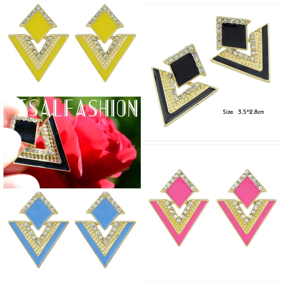 Drop down earrings [available in pink or blue]