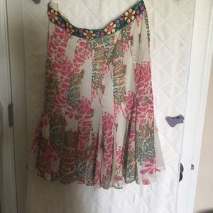 Nicole Miller beautiful skirt, size 8.