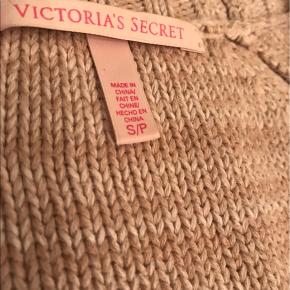 Victoria's Secret Small Cable Cardigan - Picture 2 of 5