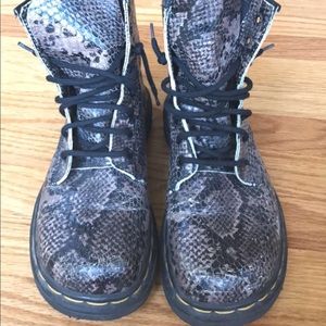 Faux Snake skin dr martens