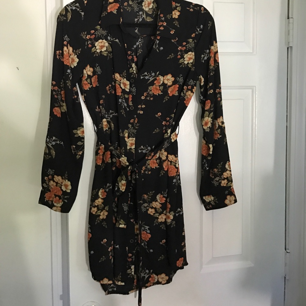 Forever 21 Black Floral Button-Up Dress