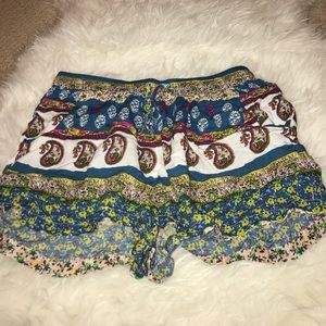 American Eagle loose shorts with tie