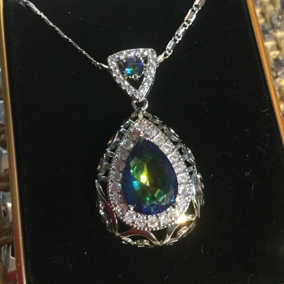 Gem Show Jewelry - Mystic Moonlight Topaz Pendant !