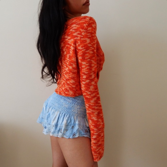 Marbled criss cross knit long sleeve crop top - Picture 3 of 4