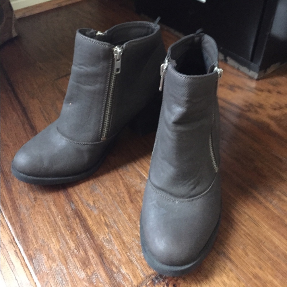 Size 38 gently used chocolate brown H&M booties