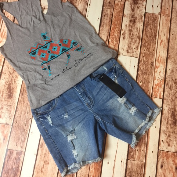 M-XL Distressed jean shorts - Picture 2 of 8