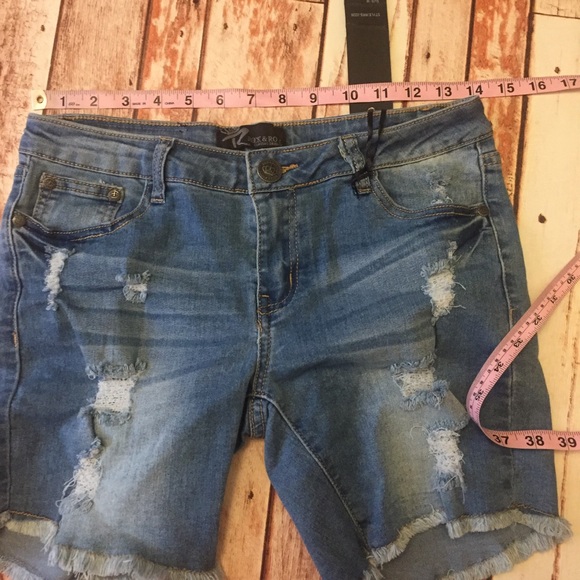 M-XL Distressed jean shorts - Picture 8 of 8