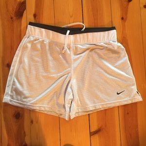 Nike shorts size medium