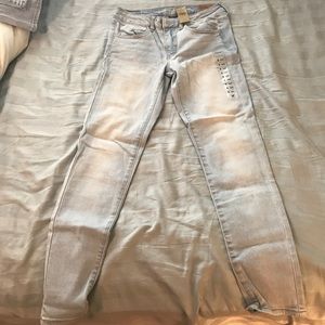 American Eagle brand new jeans