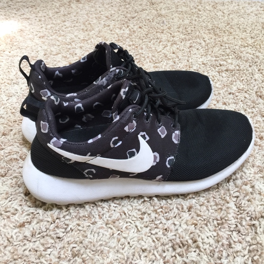 Nike Roshe 7.5