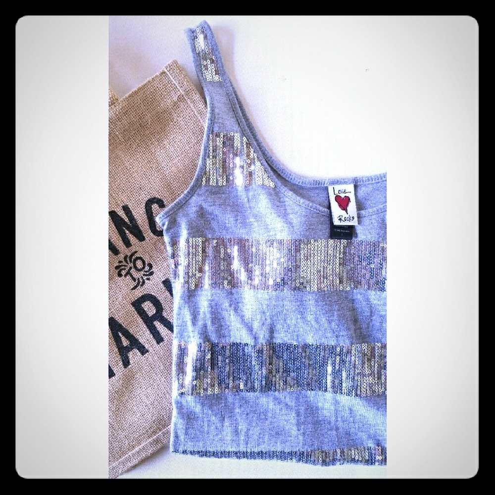 💕Love Rocks 💕 Heather grey Sequin tank S