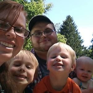 Meet your Posher, Lizzy