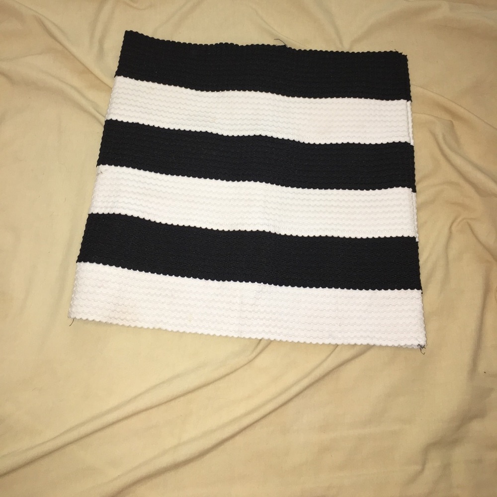 Black and White pencil zipper skirt