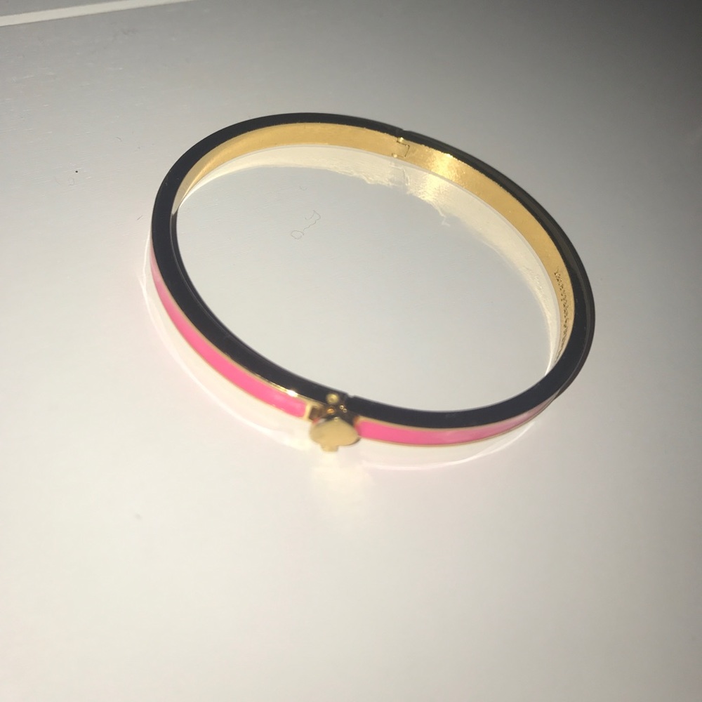 •Kate Spade Bangle•