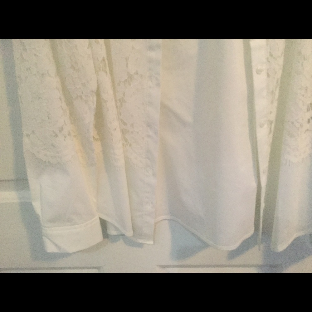 Lace top - Picture 2 of 3