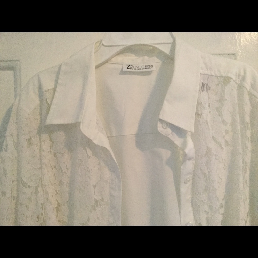 Lace top - Picture 3 of 3