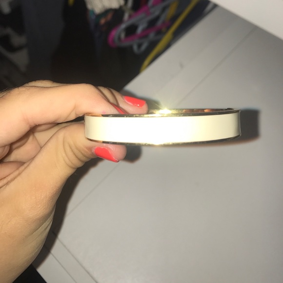 •Kate Spade Bangle• - Picture 3 of 4
