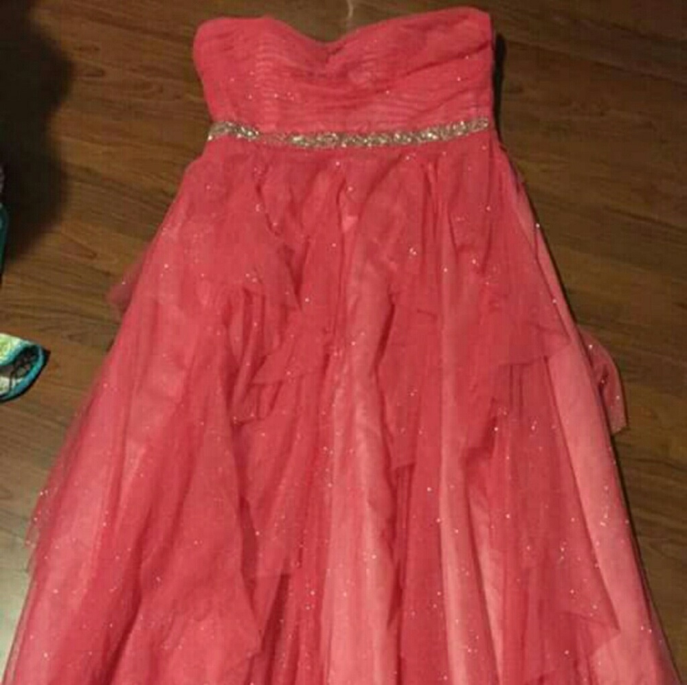 Prom dress - Picture 2 of 3