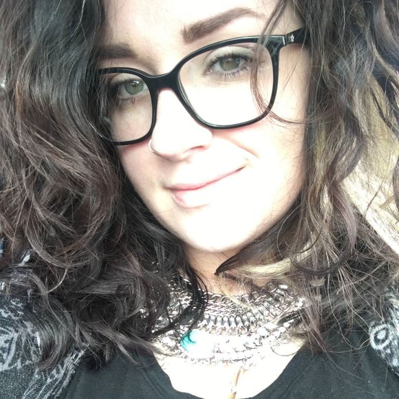 Meet your Posher, Siarra - Picture 1 of 1