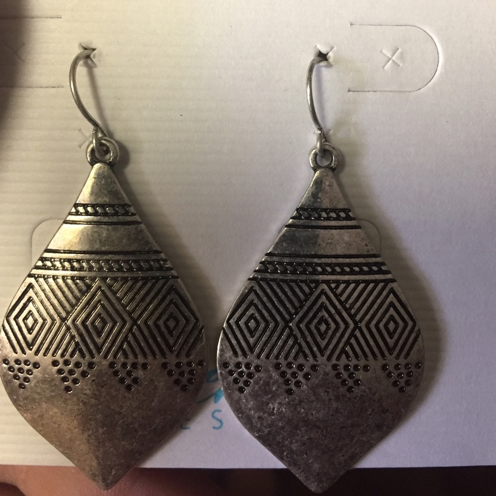 Premier Designs Earrings