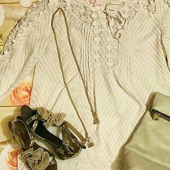 bila Tops - ❤ Bundle bila white shirt fergie sandals jewelry
