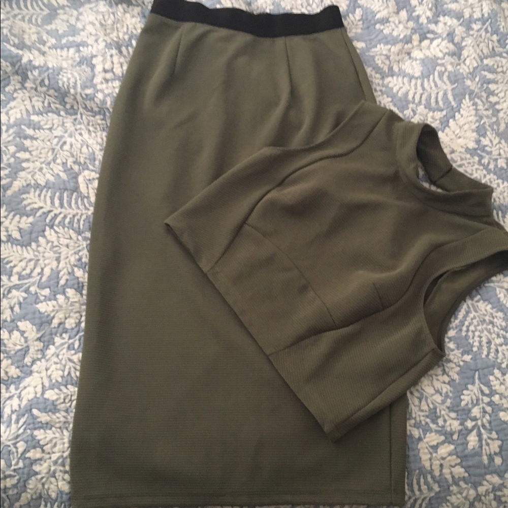 BCBG Hunter Green Skirt and Top Set