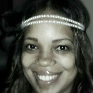 Meet your Posher, Ebony