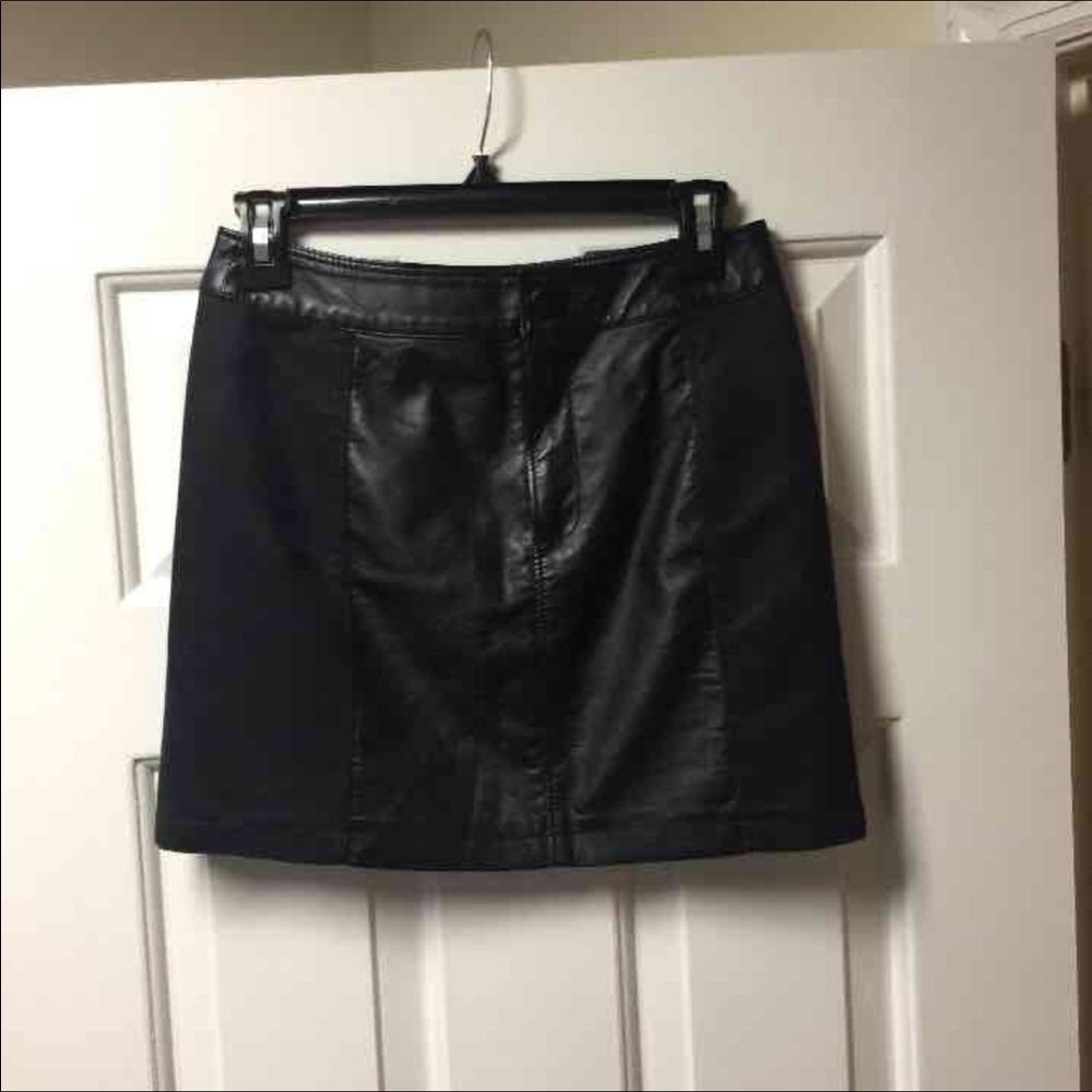 H&M Faux Leather & Suede mini skirt