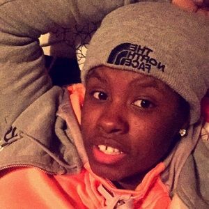 Meet your Posher, Ebony